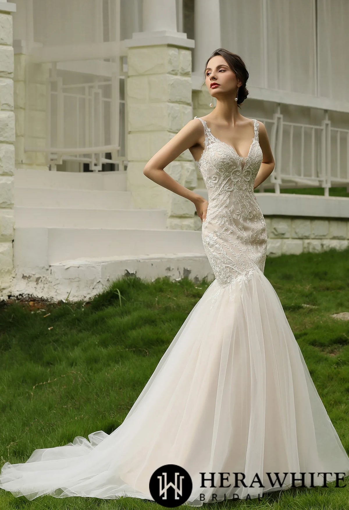 Elegant Beaded Lace Trumpet Tulle Bridal Gown