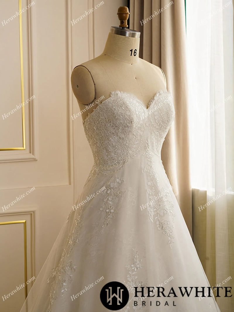 Strapless Whole Lace Count Train Wedding Dress