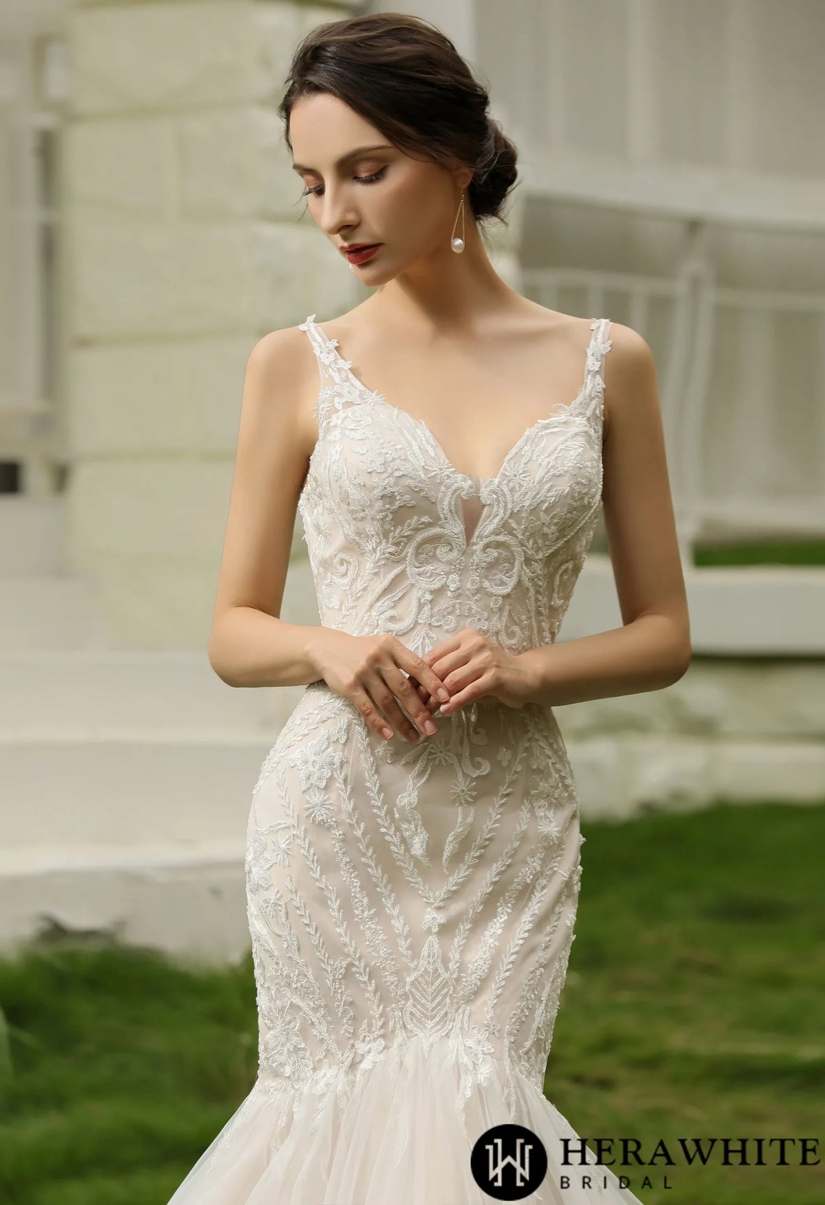 Elegant Beaded Lace Trumpet Tulle Bridal Gown