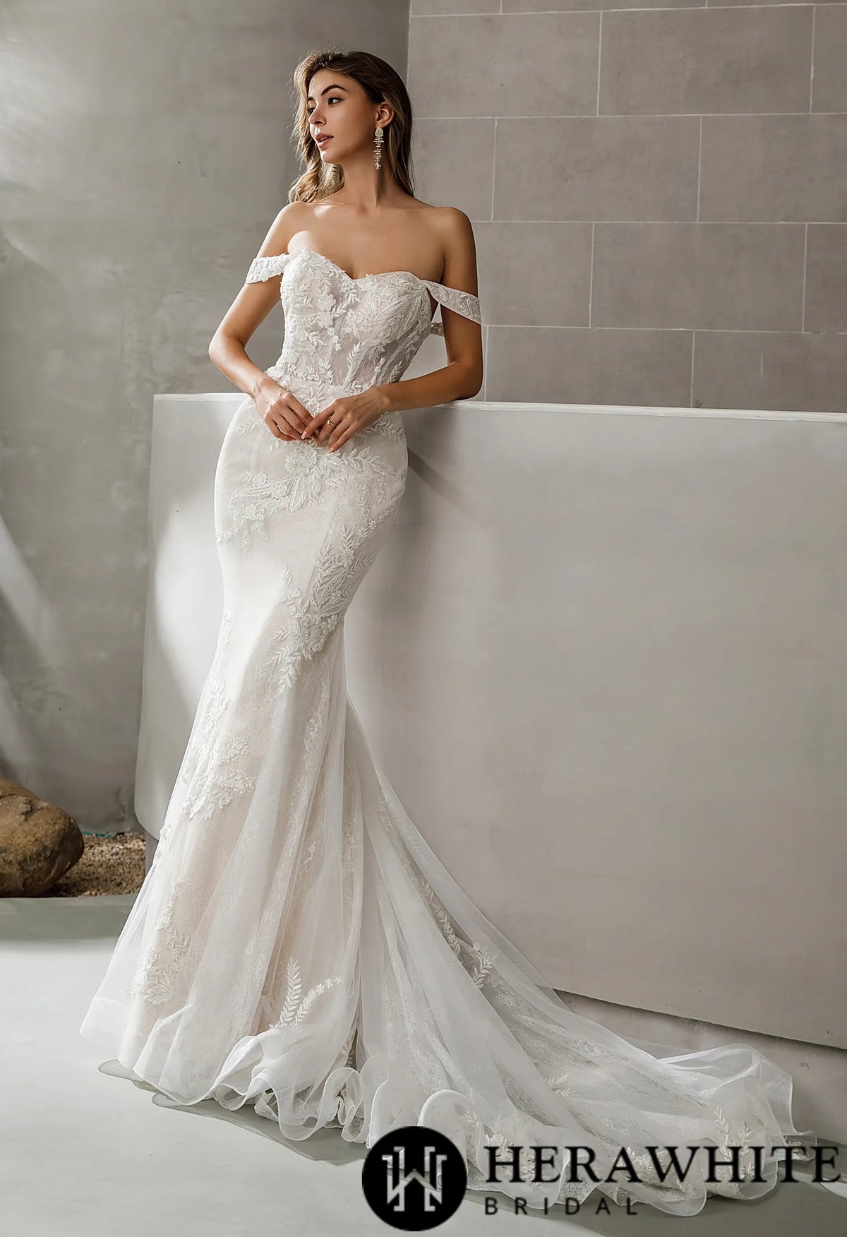 Romantic Sweetheart Neckline Bridal Gown With Illusion Bodice