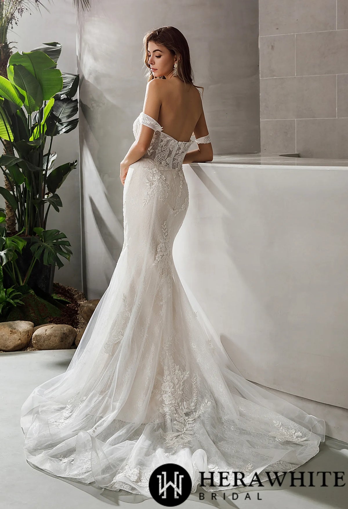 Romantic Sweetheart Neckline Bridal Gown With Illusion Bodice