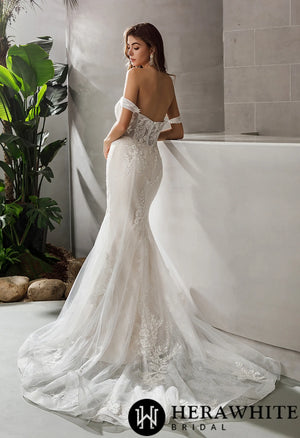 Romantic Sweetheart Neckline Bridal Gown With Illusion Bodice