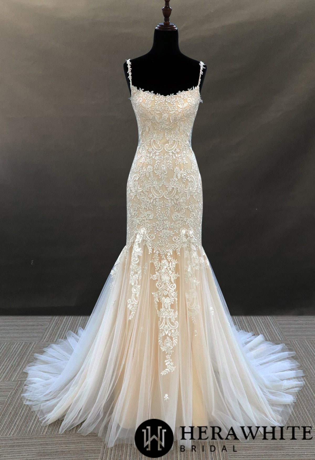 Feminine Floral Lace Fit and Flare Wedding Dress