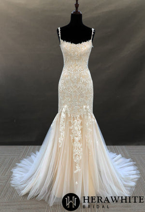 Feminine Floral Lace Fit and Flare Wedding Dress