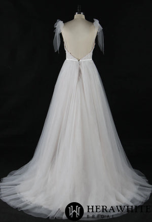 Spaghetti A-Line Lace Applique Bridal Gown