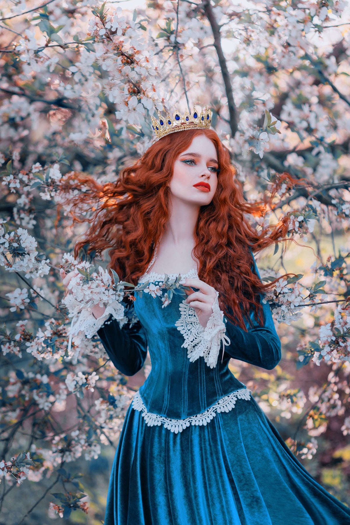 SWEETV Royal Queen Crown for Women: Silver