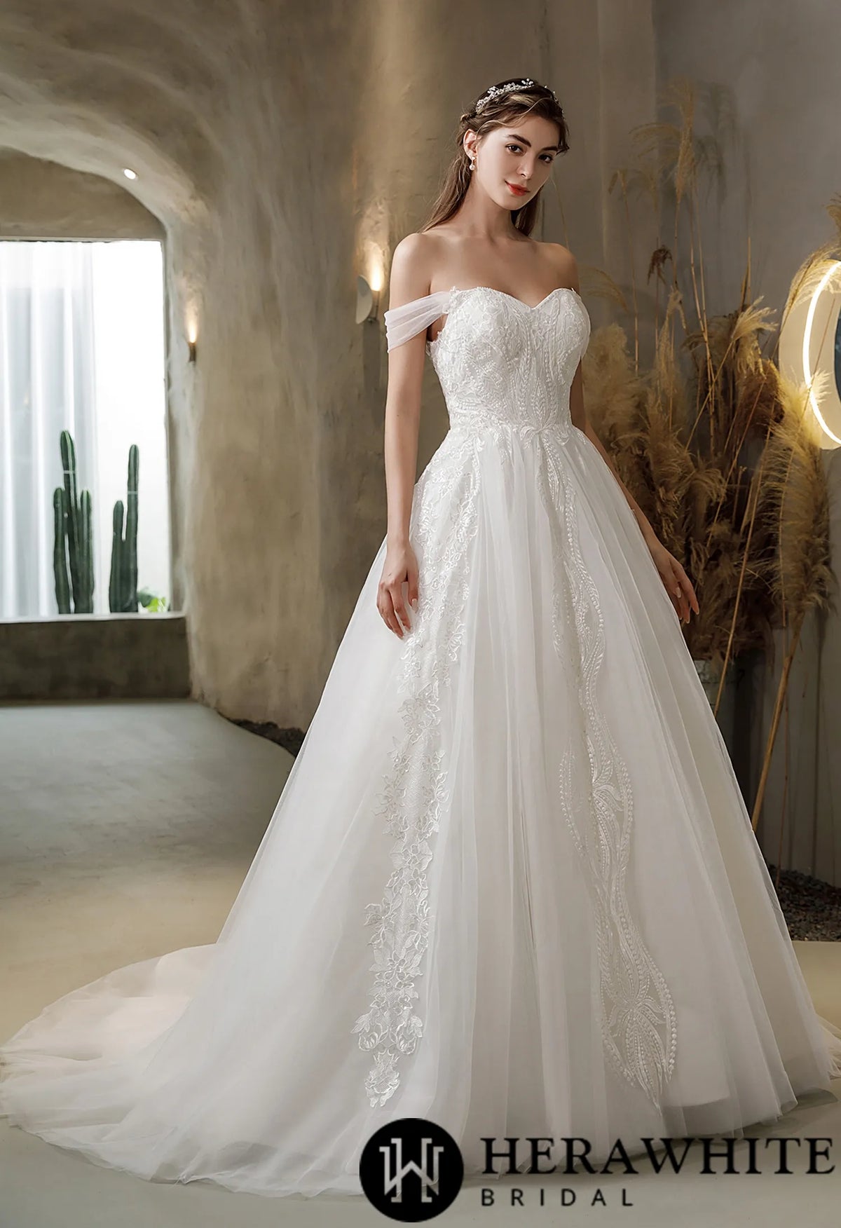 Princess Sweetheart Lace Tulle Ballgown Wedding Dress