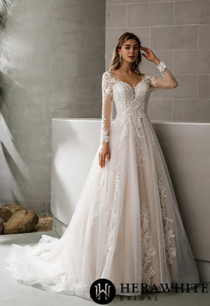 Classic Princess Wedding Dress With V-neck and Long Sleeves