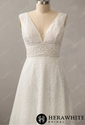 Boho Allover Lace A-Line Wedding Dress with V-Neckline