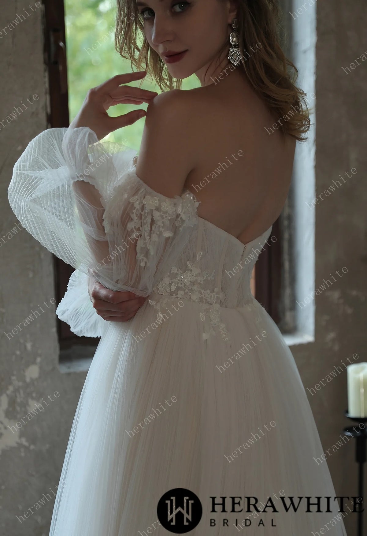 Enchanting Pleated Tulle A-line Wedding Dress With Pouf Sleeves
