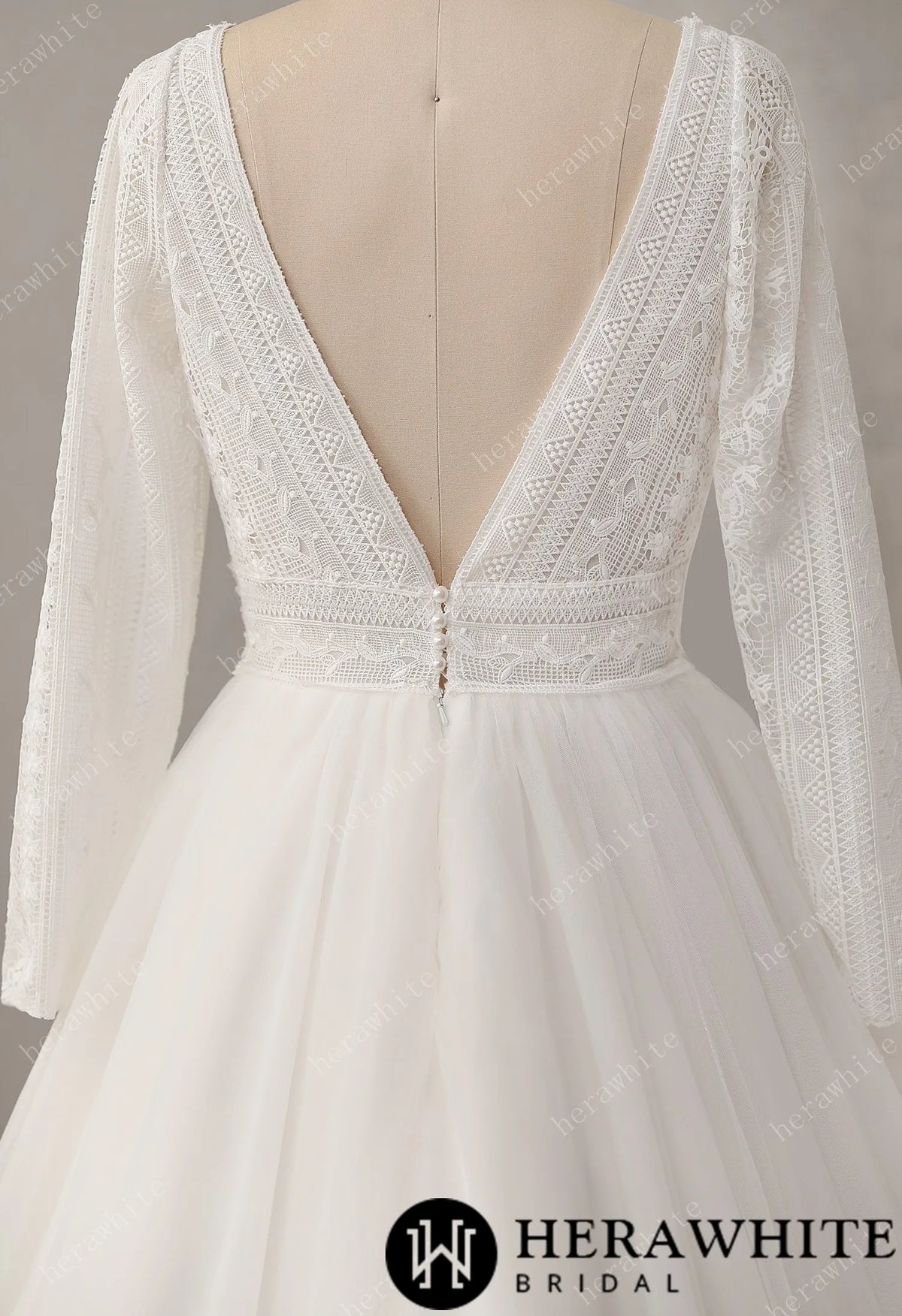 Graphlc Lace Boho Wedding Dress with Long Sleeve and V-Back