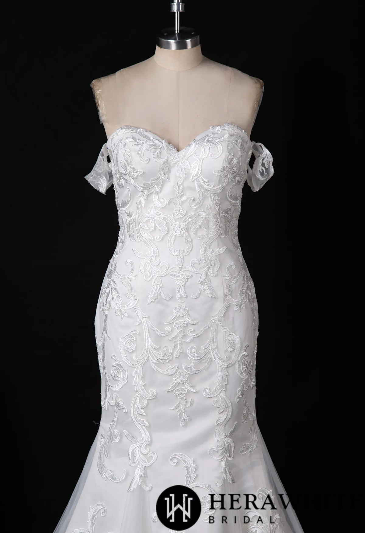 Sweetheart Lace Mermaid Wedding Dress With Off-the-Shoulder Straps