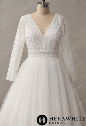 Graphlc Lace Boho Wedding Dress with Long Sleeve and V-Back