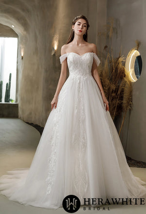 Princess Sweetheart Lace Tulle Ballgown Wedding Dress