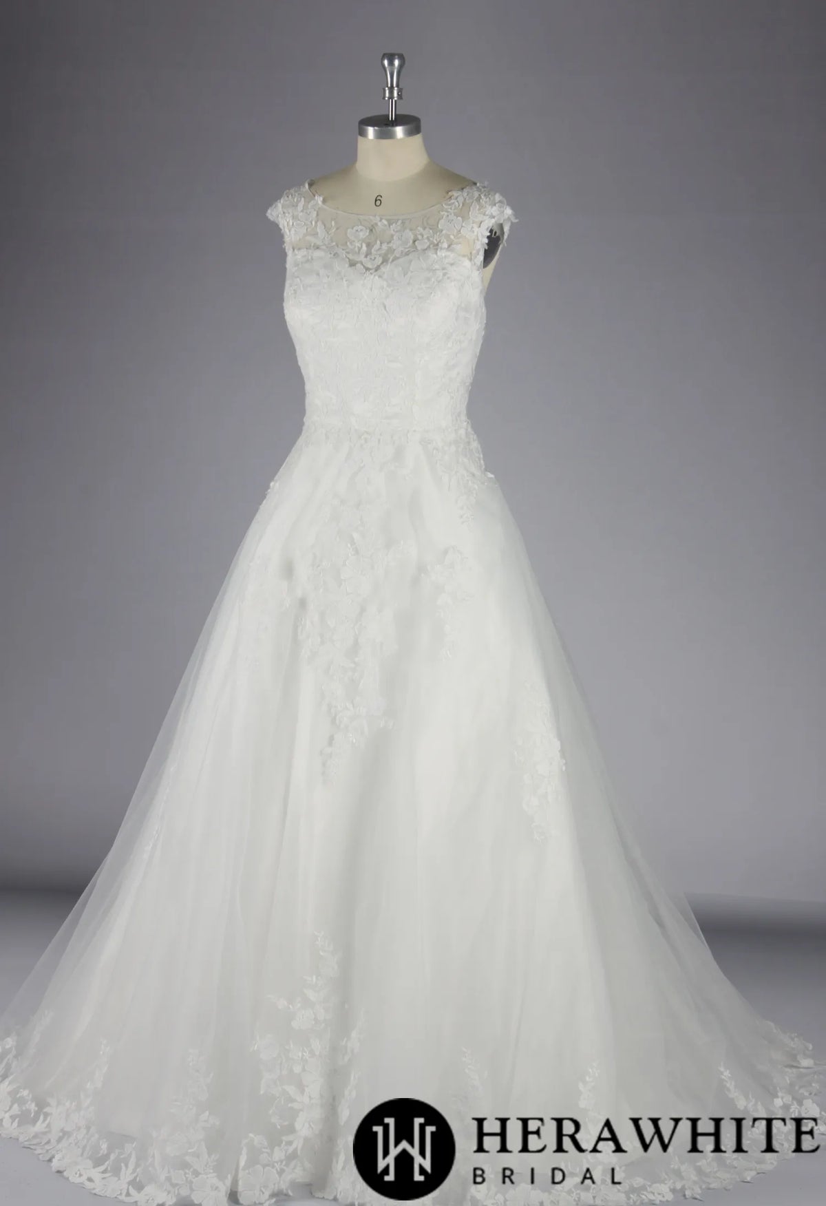 Chic Lace AppliquÃ©s Beach Wedding Gown