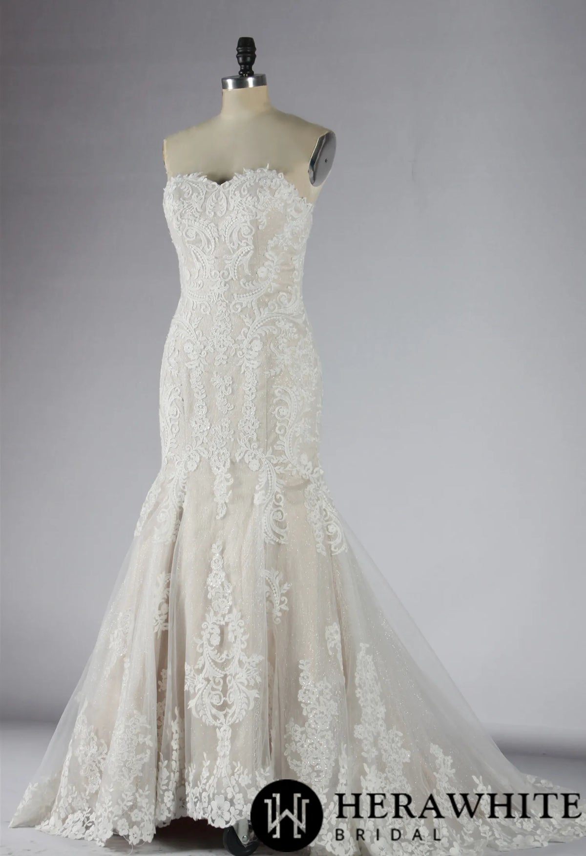 Luxury Strapless Lace Mermaid Wedding Dress