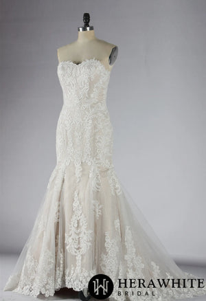 Luxury Strapless Lace Mermaid Wedding Dress