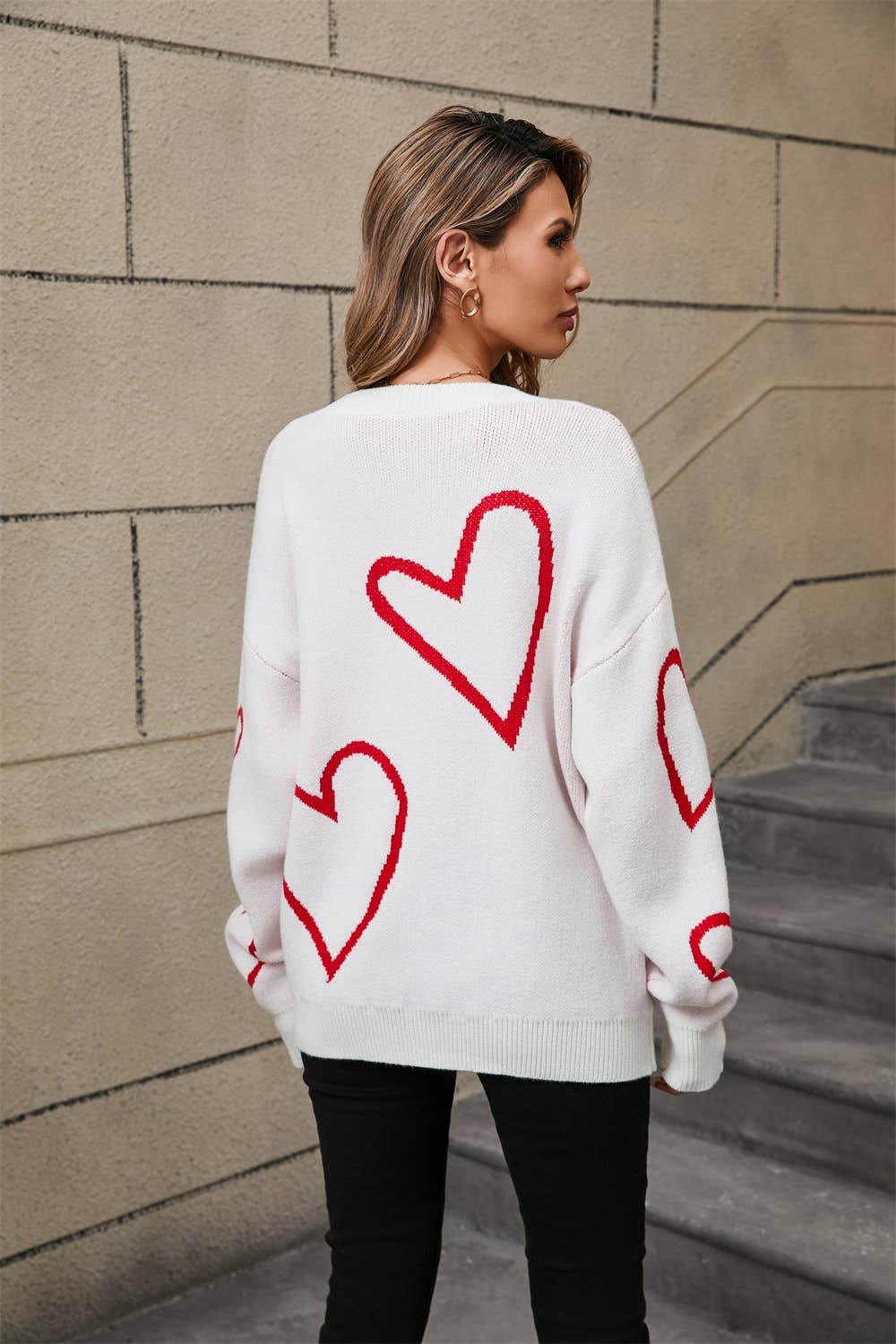 VALENTINE'S DAY PULLOVER SWEATER WITH A HEART