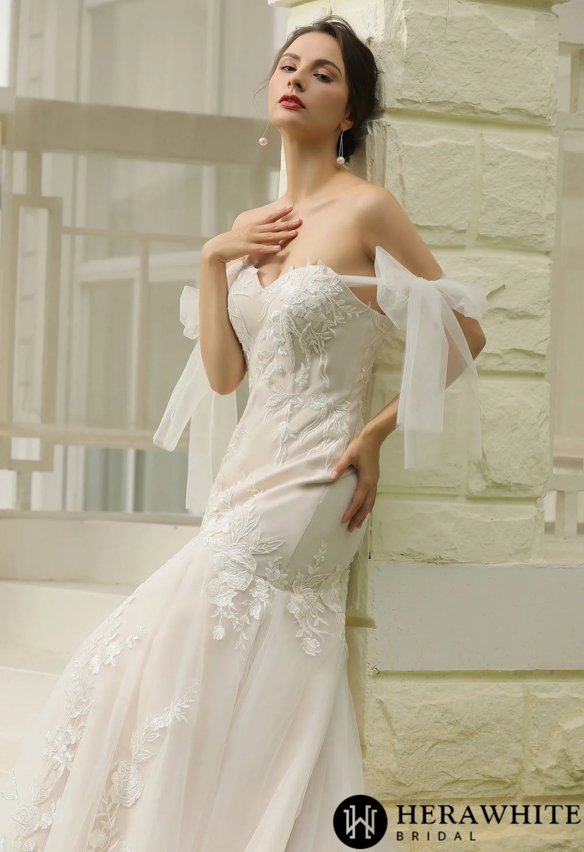 Floral Lace Mermaid Bridal Gown With  Detachable Tulle Straps