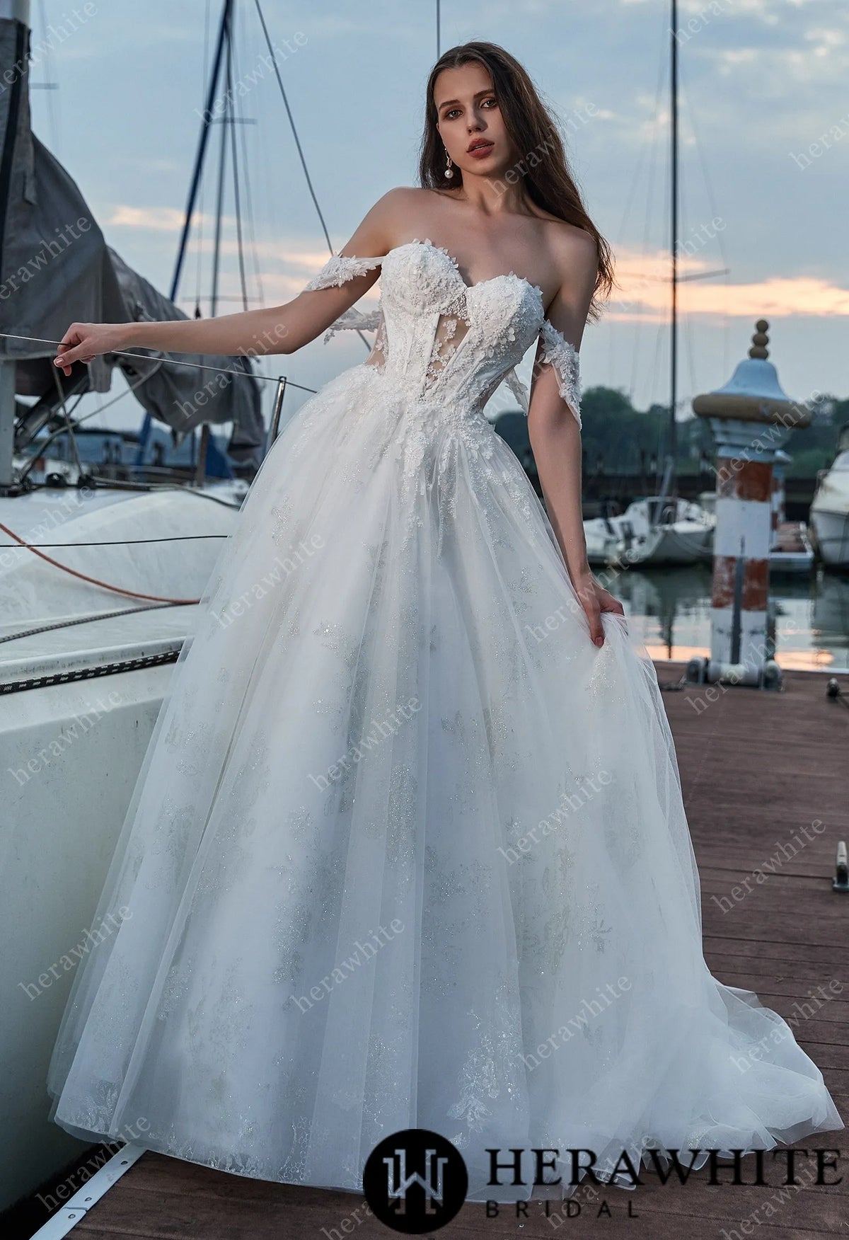 Hollow Appliques Off Shoulder And Sweetheart Wedding Dress