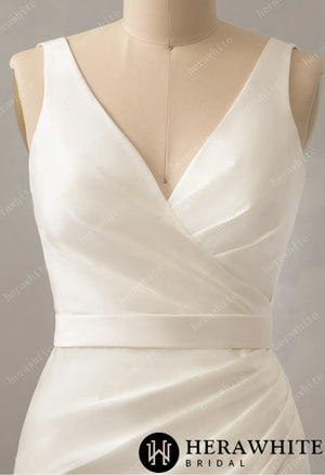 Modern V-neck Fit-and-Flare Wedding Dress